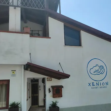 Xenion 게스트하우스